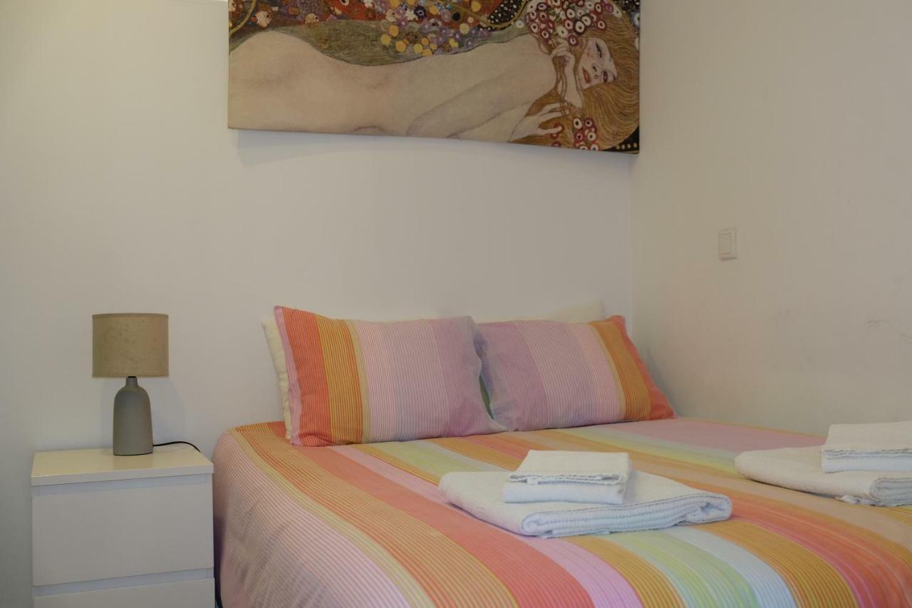 Nice Apartment Bairro Alto Lisbon Luaran gambar